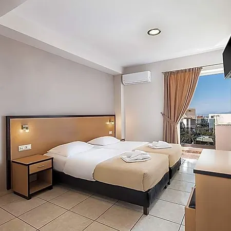Theofilos Hotell *