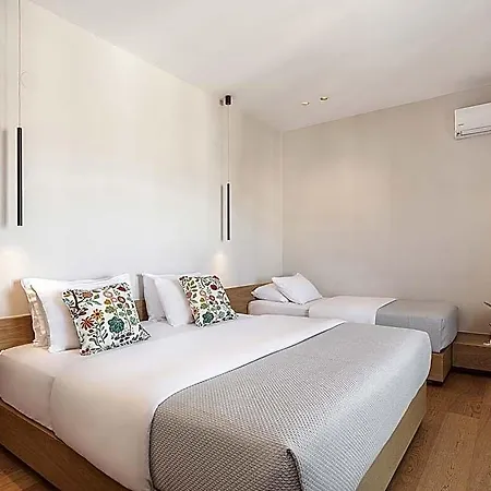 Theofilos Hotell