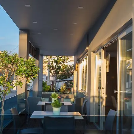 Theofilos Hotell