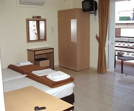 Theofilos Hotell