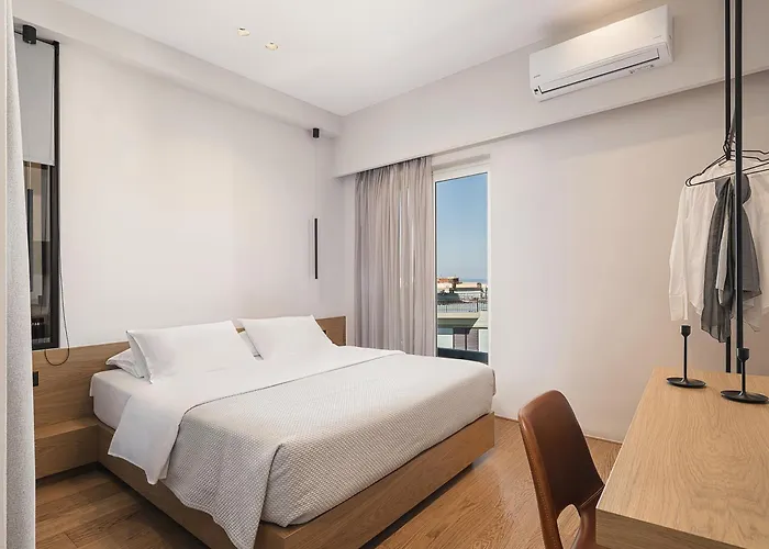 Theofilos Otel Hanya