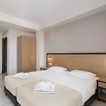 Hotel Theofilos *